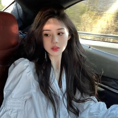 老艺术家孙女又出大瓜：恋爱脑怒怼网友，人设崩塌，一夜之间